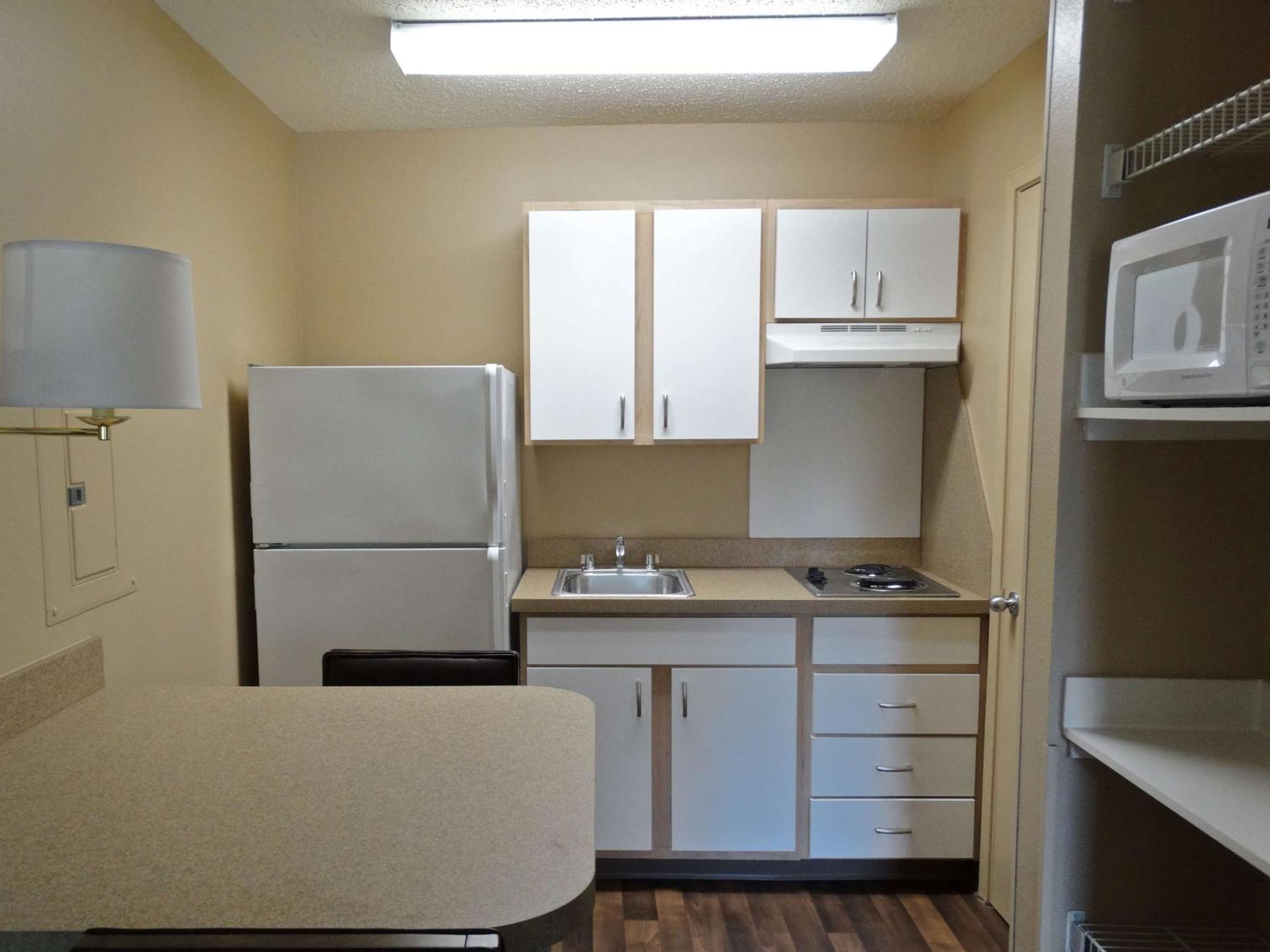 Extended Stay America Suites - San Antonio - Airport Exteriör bild